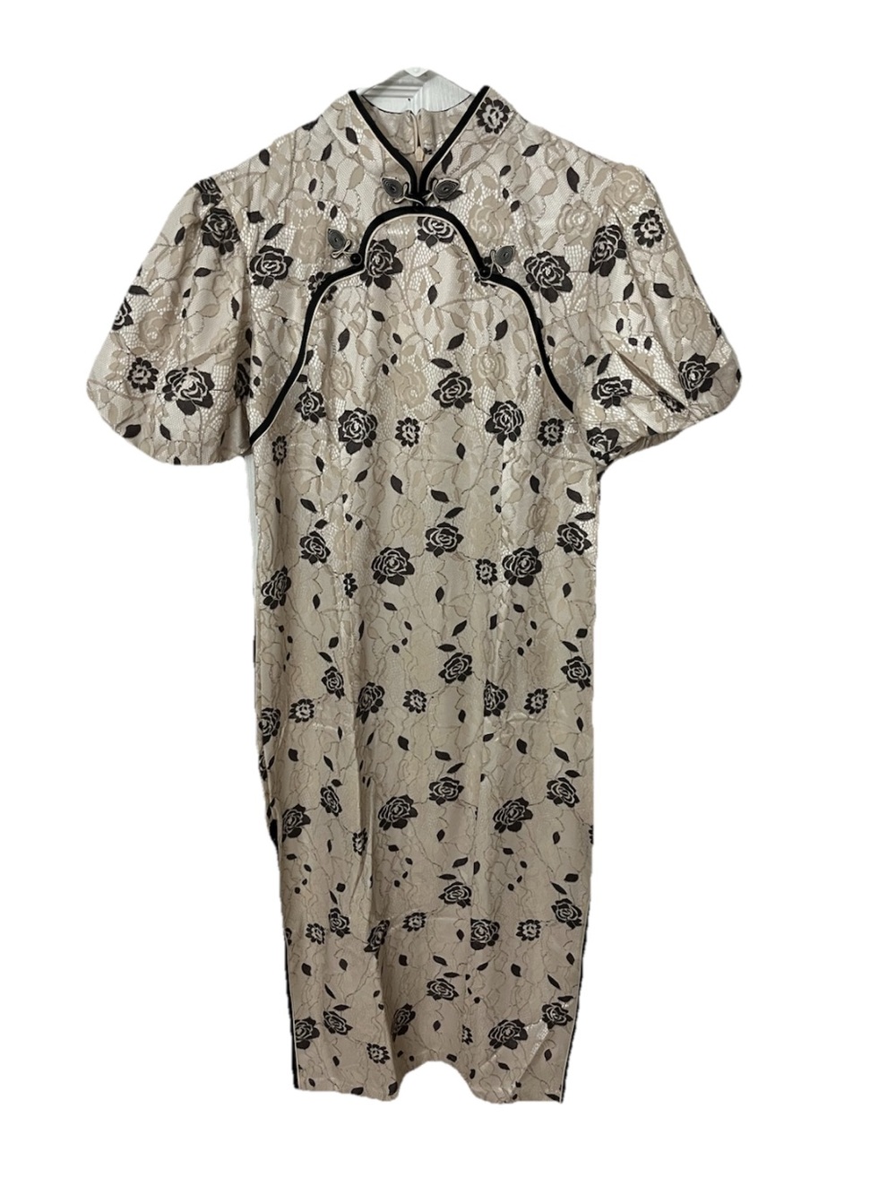 Vintage-Inspired Black Floral Lace Cheongsam Dress